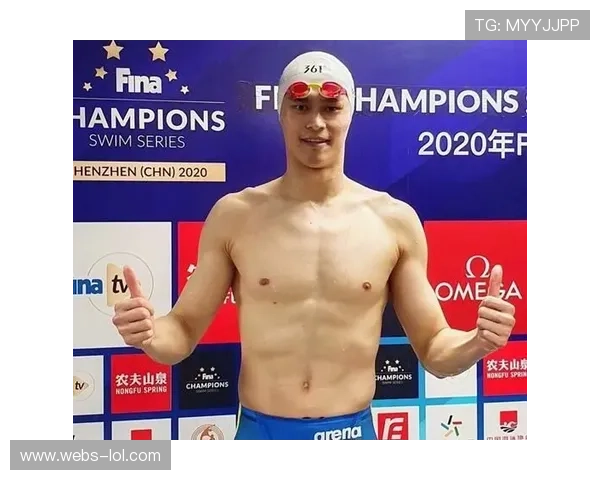 新老交锋成泳坛主线：张展硕破纪录显锐气，孙杨鞠躬见证体育精神